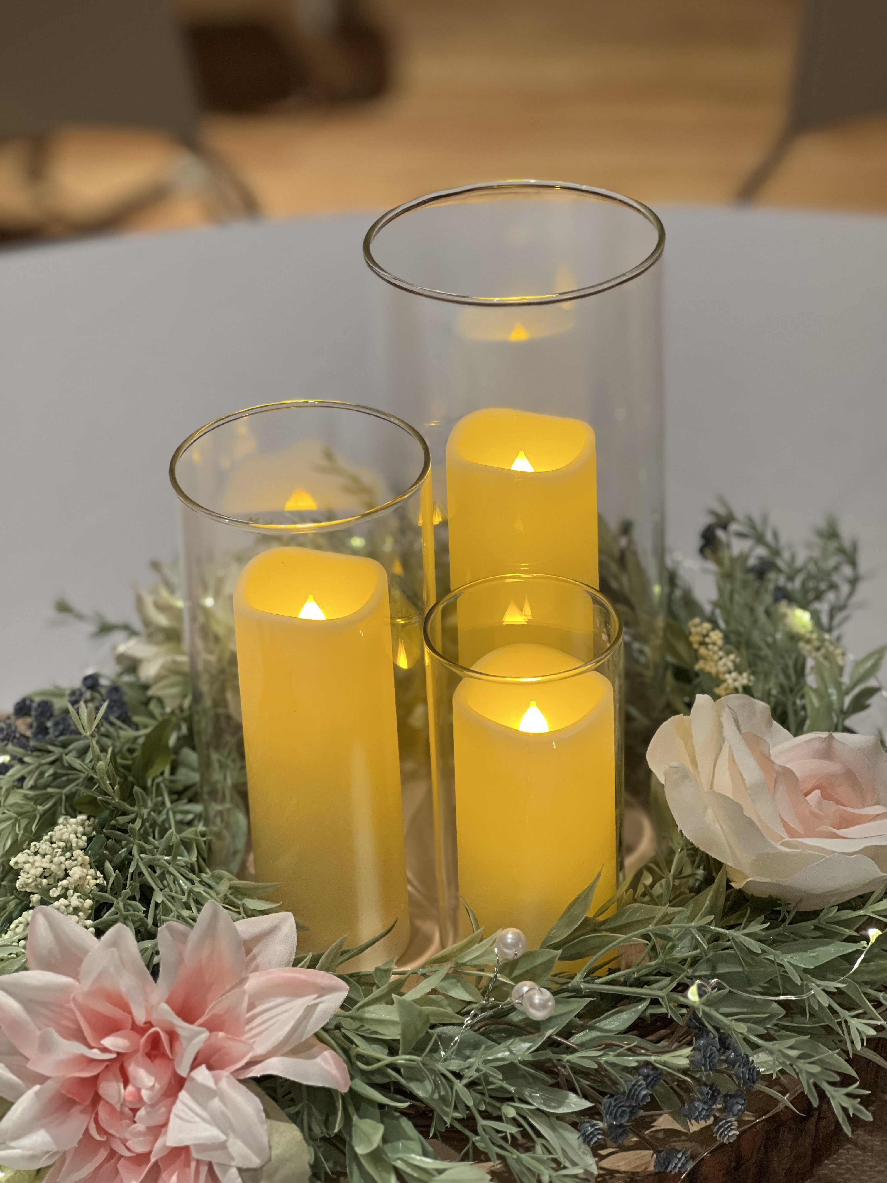 Elegant Wedding Decor with Flameless Candles for Timeless Ambiance