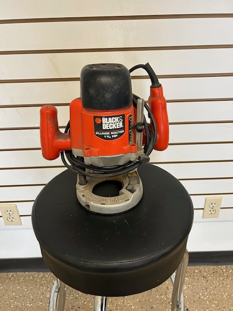 Plunge Router | Leduc/rental/Haus/house/tool/repair/lawn mower/snow thrower