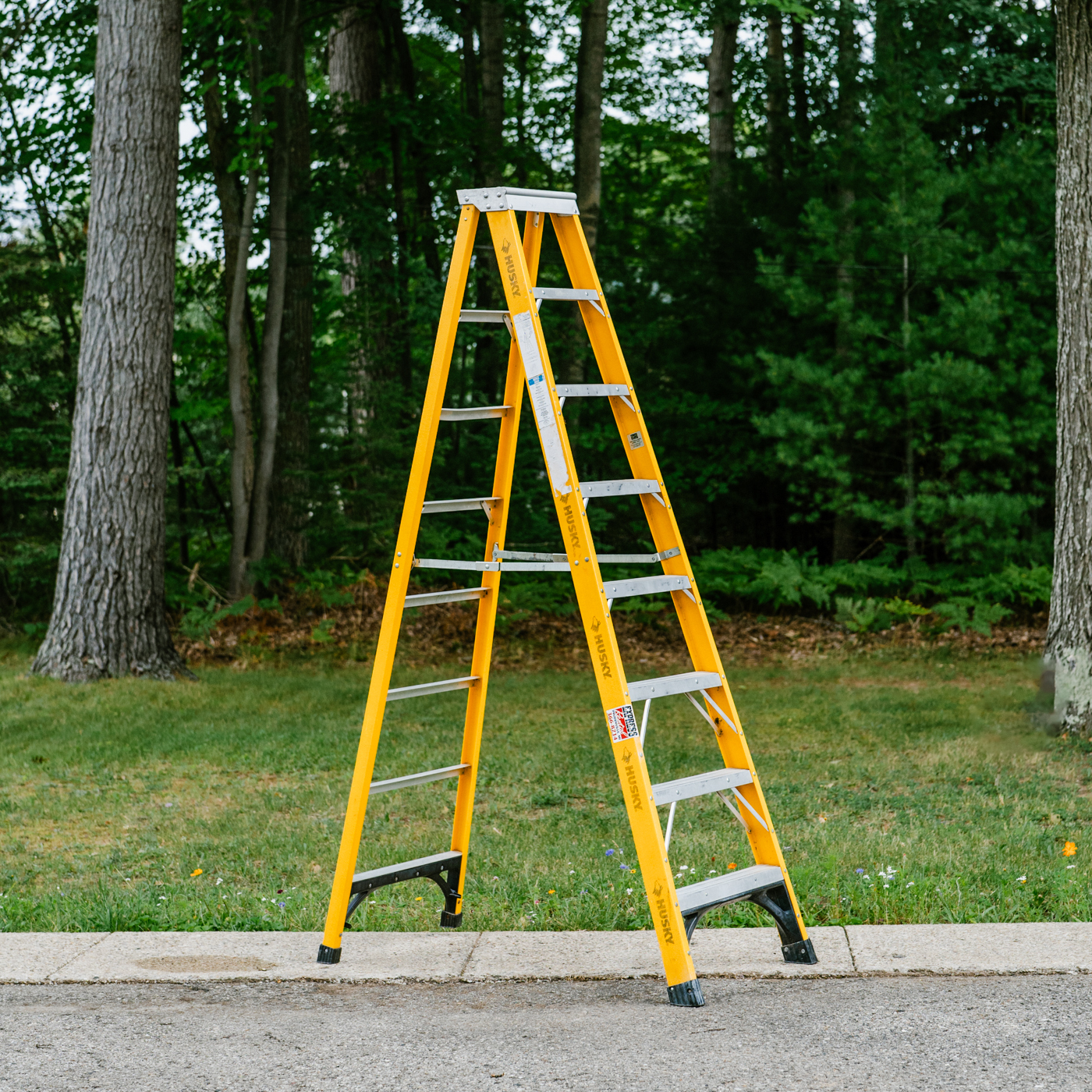 Step Ladder - 8 FT | Express Rental